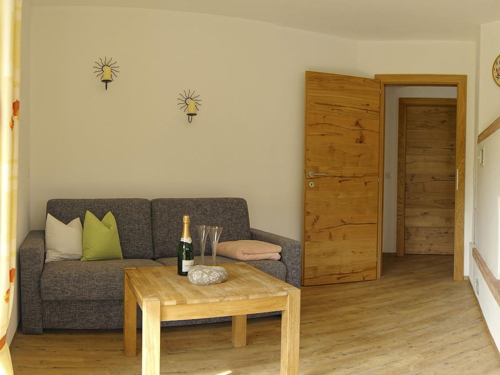 Ferienwohnung Bergblick Filzmoos Bilik gambar